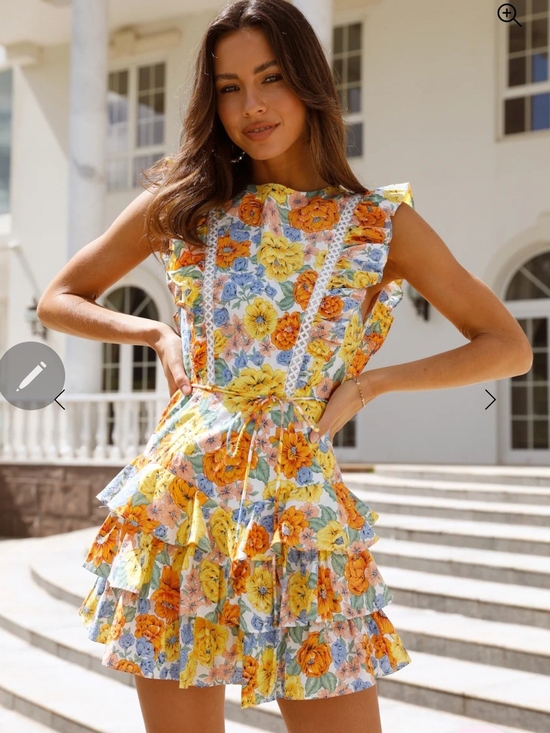 Hello Molly Dresses & Skirts - Hello Molly Romper Style Floral Ruffle Tie-Waist Mini Dress  Women Size Medium